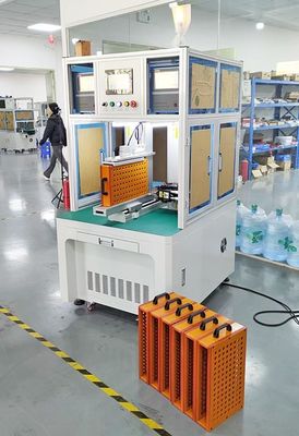 Καλή τιμή High Efficient Spot Welder for 18650 Lithium Batteries Double Side Fully Automatic σε απευθείας σύνδεση