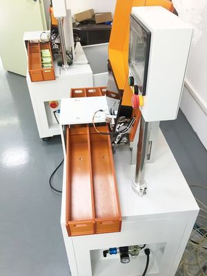 Καλή τιμή Αυτόματοι διαλογέας και ελεγκτής μπαταριών για το κυλινδρικό κύτταρο 18650 21700 σε απευθείας σύνδεση